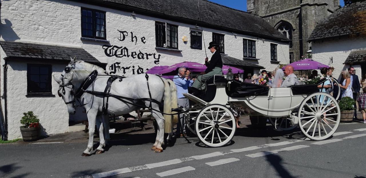 The Weary Friar Inn Pillaton Ngoại thất bức ảnh